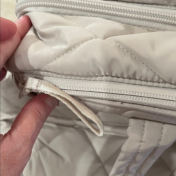 Vera Bradley Pumice Stone Outlet Ultralight Weekender Travel Bag/NWT - Picture 7 of 13